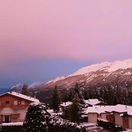 Studio Crans-Montana. Pool, Tennis, Sunny Balcony. * Crans-Montana
