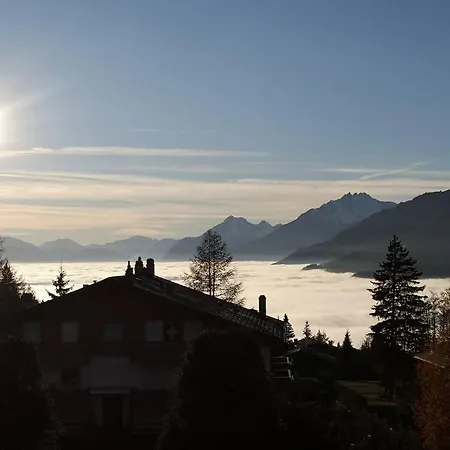 Studio Crans-Montana. Pool, Tennis, Sunny Balcony. * Crans-Montana