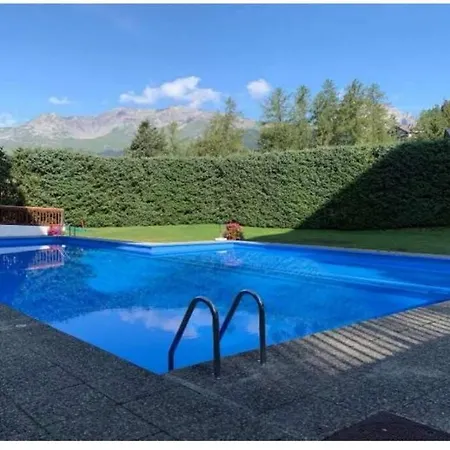 Studio Crans-Montana. Pool, Tennis, Sunny Balcony. Appartement Crans-Montana