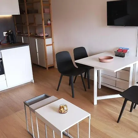 Appartement Studio Crans-Montana. Pool, Tennis, Sunny Balcony. *